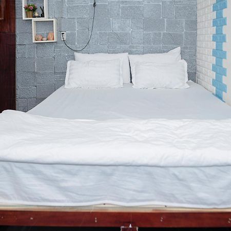 Bui Hostel - Ben Tau Rạch Giá Buitenkant foto
