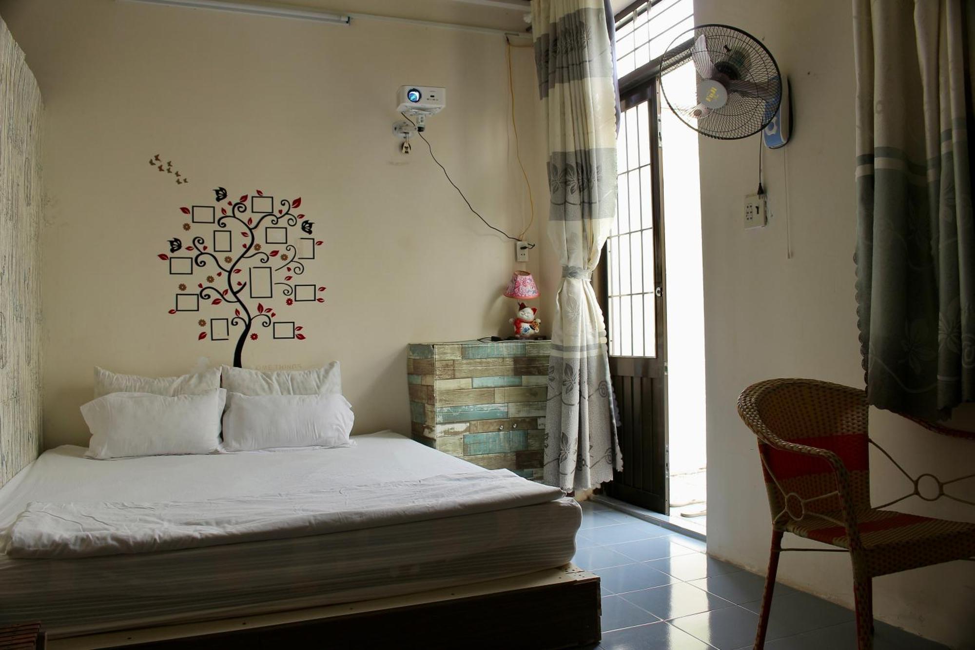 Bui Hostel - Ben Tau Rạch Giá Buitenkant foto